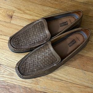 Johnston and Murphy. Sheepskin/leather light brown. Like new condition.S 10 1/2.